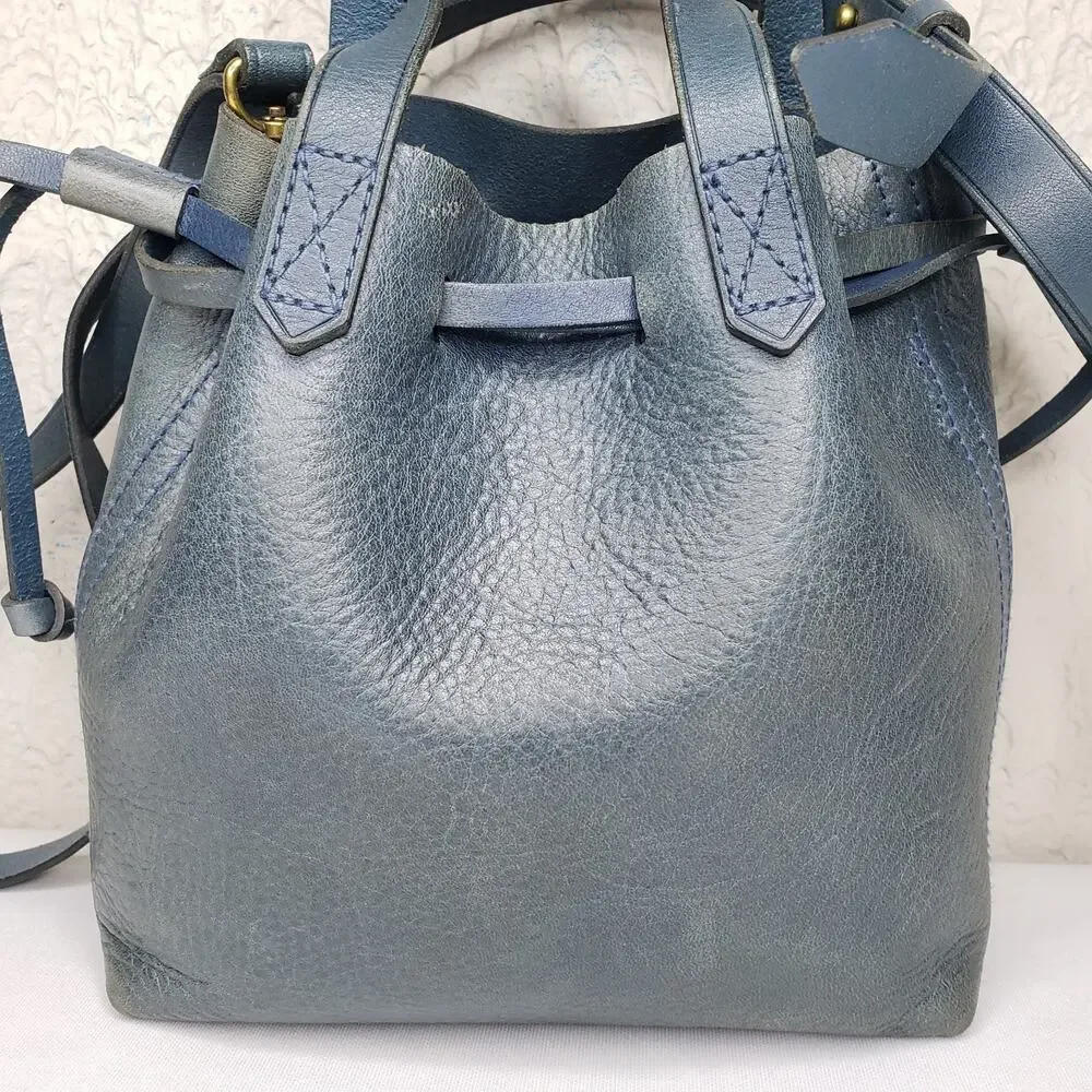Madewell The Mini Pocket Transport Leather Drawstring Tote - Dark Cabernet